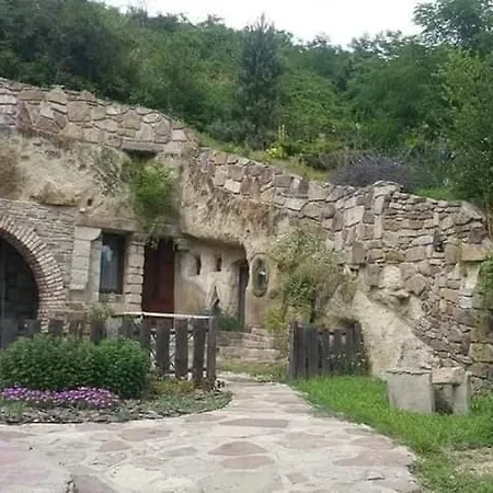 Riolit Barlangszallas Szomolya