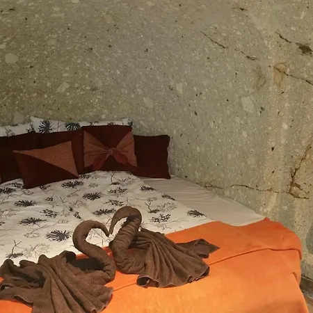Riolit Barlangszallas * Szomolya